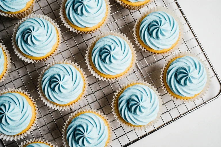 blue cupcakes